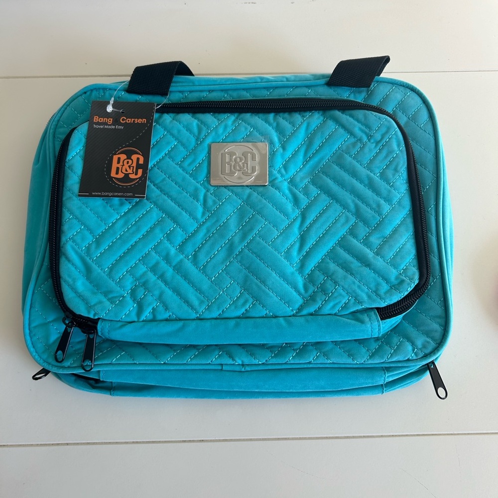 NWT Bang & Carsen Large Travel Bag with Hook Turquoise 12"L x 4"W x 9"H - Picture 2 of 11
